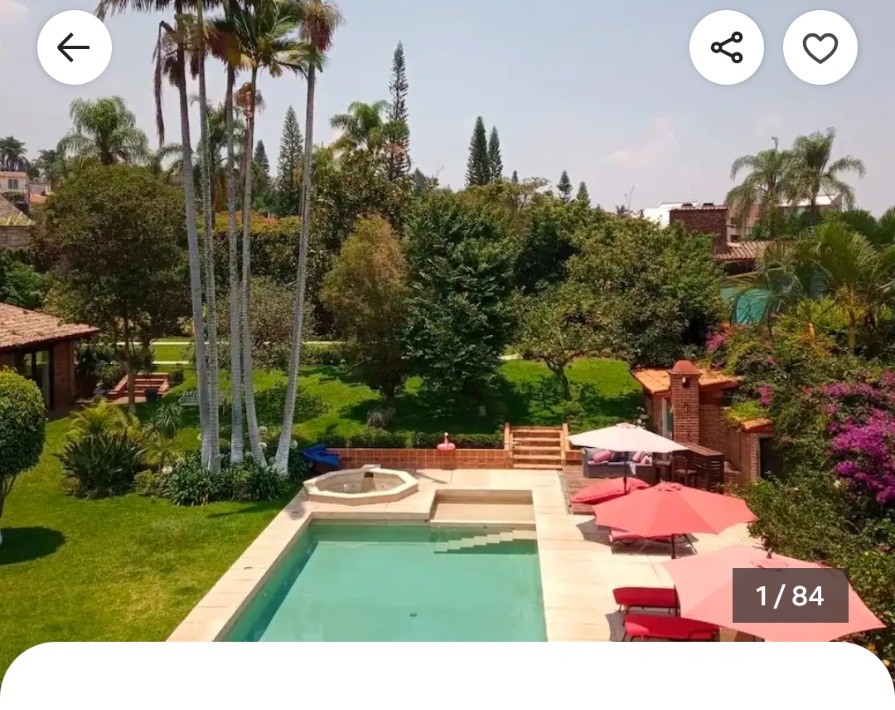 Villa Tinto — private garden and pool in Cuernavaca, hosted by Patricia Benitez.